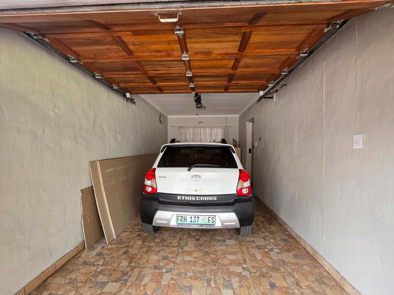3 Bedroom Property for Sale in Vaalpark Free State